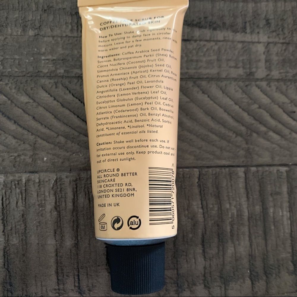 🌹Upcircle Coffee Ground face scrub - Picture 7 of 11